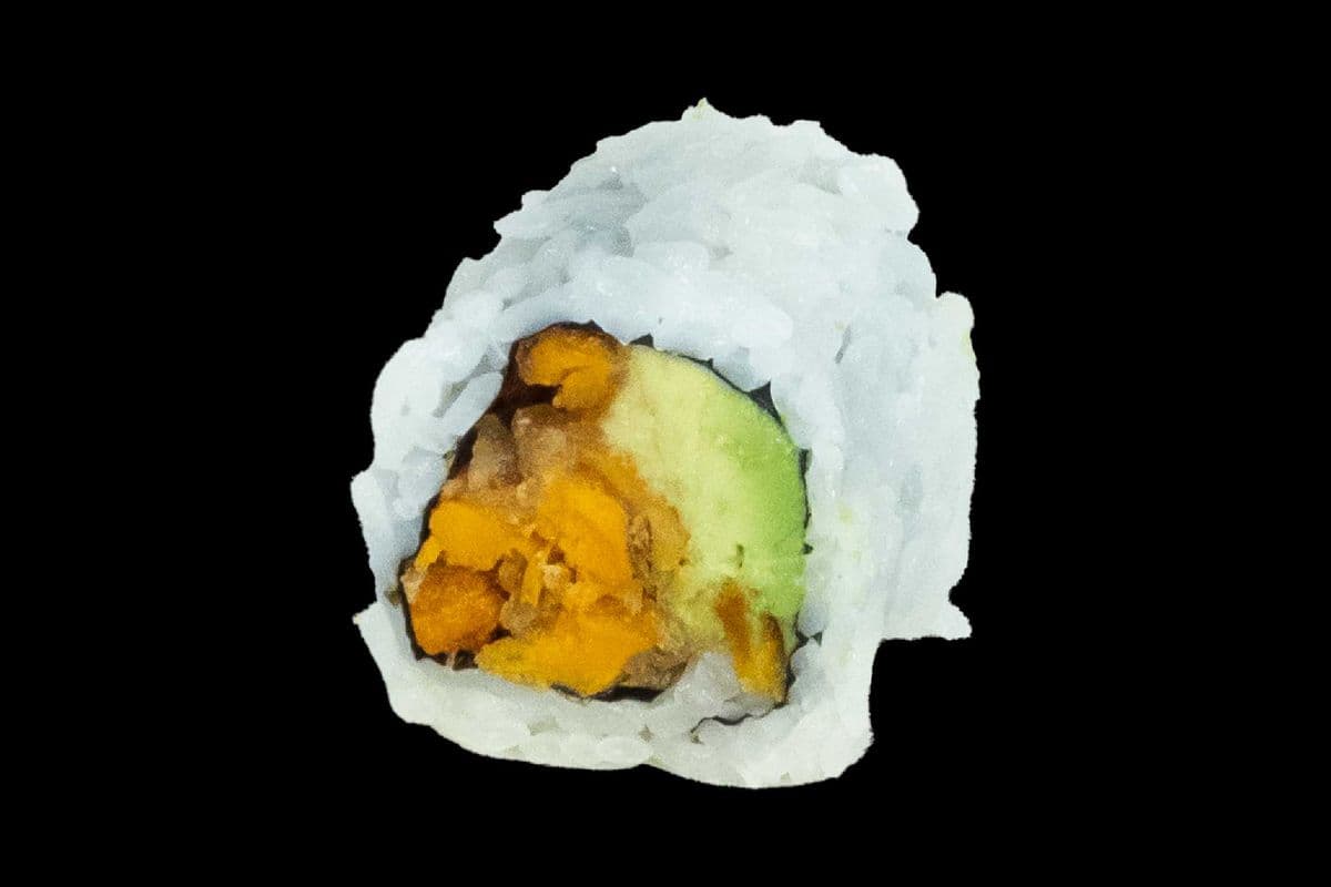 Yam & Avo Roll (8pcs)