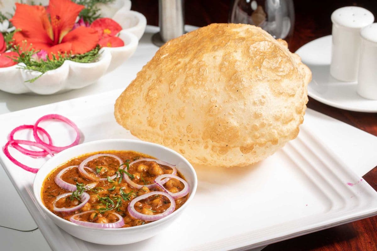 Chana Bhatura