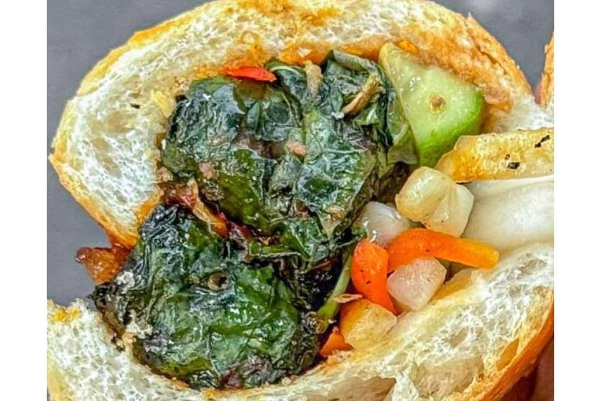 BM8. Bánh Mì Bò Lá Lốt - Betel Beef Sub