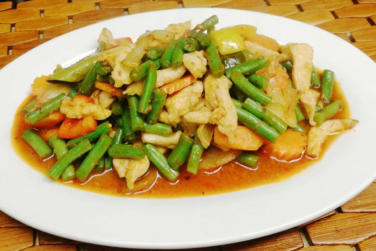 D38. Spicy Green Beans