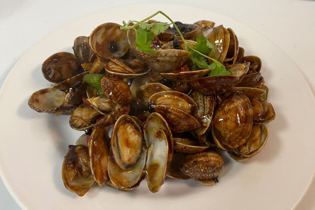 119. Clams with Black Bean Sauce