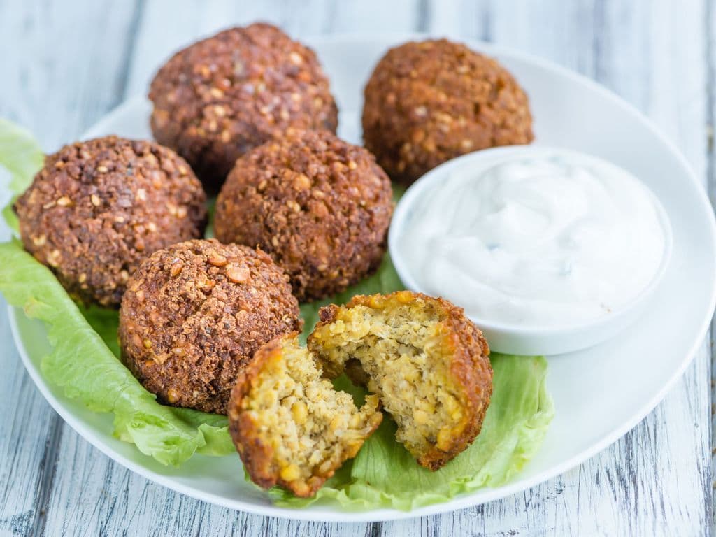 8 PCS FALAFEL