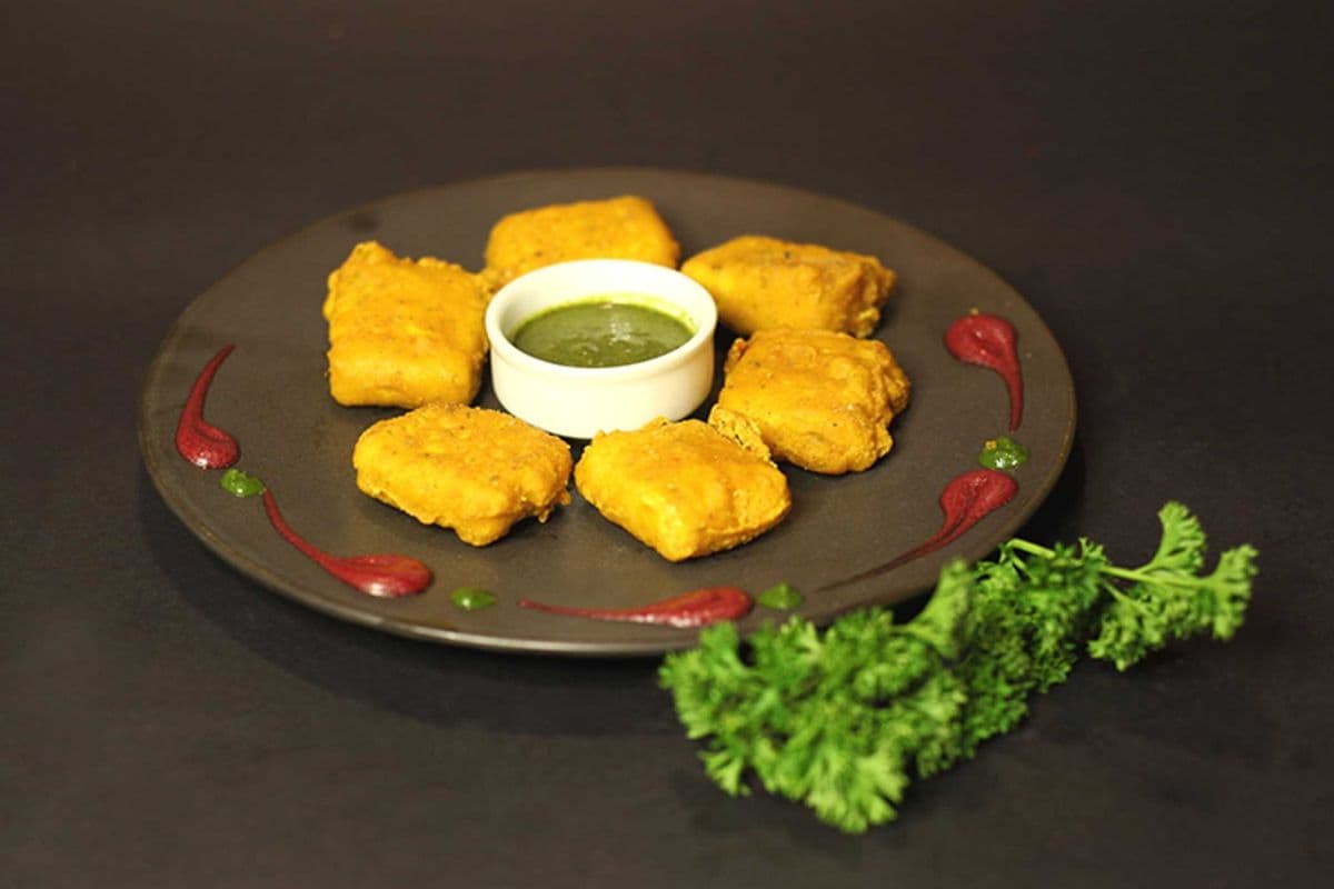 Paneer Pakora (6 pcs) (Vegetarian and Gluten Friendly)