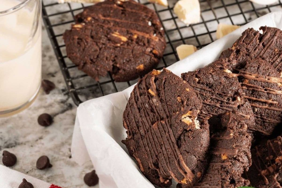Cookie : Triple Chocolate Indulgence