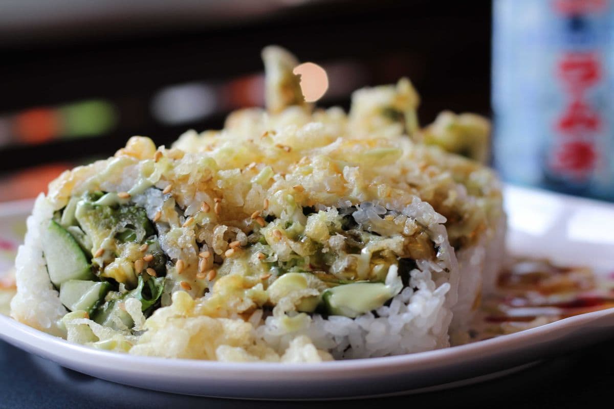 J6. Evergreen Roll (8 pcs)