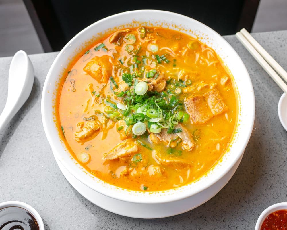 W56.Curry Chicken Vermicelli Noodle Soup