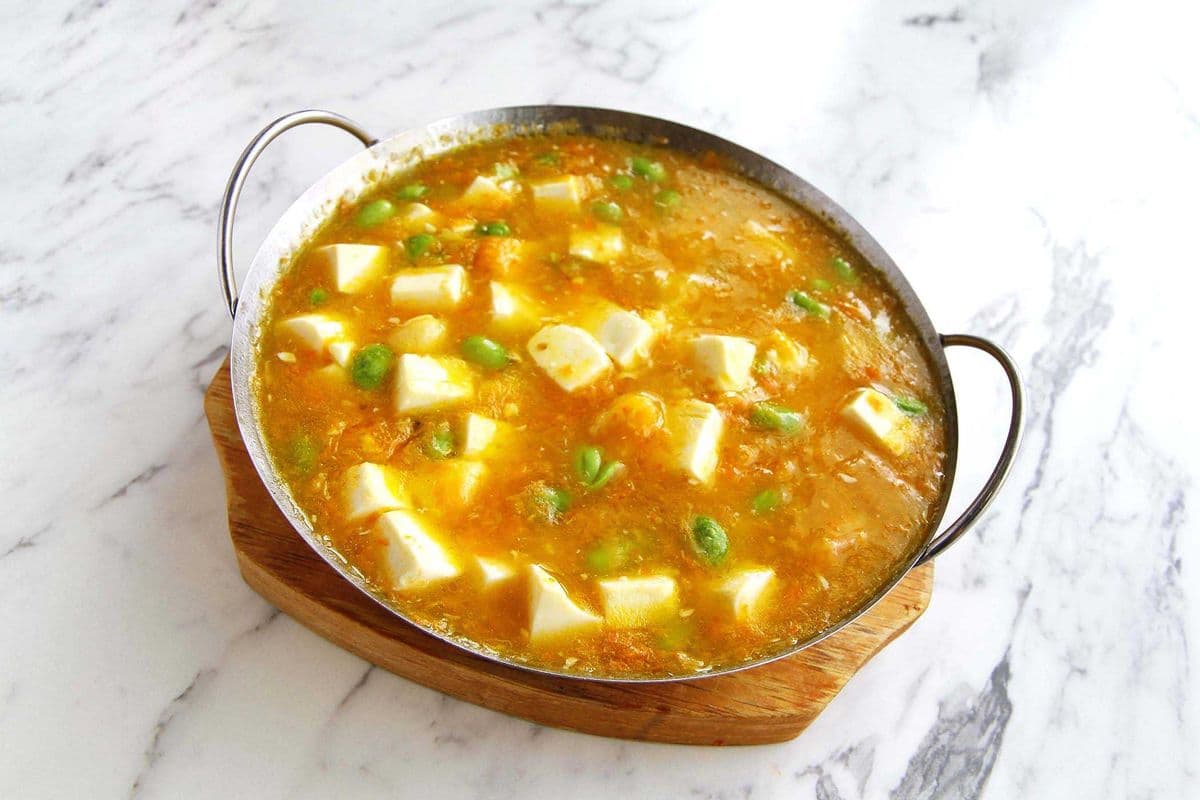 Tofu and Seafood in Crab Meat Sauce 蟹黃三寶