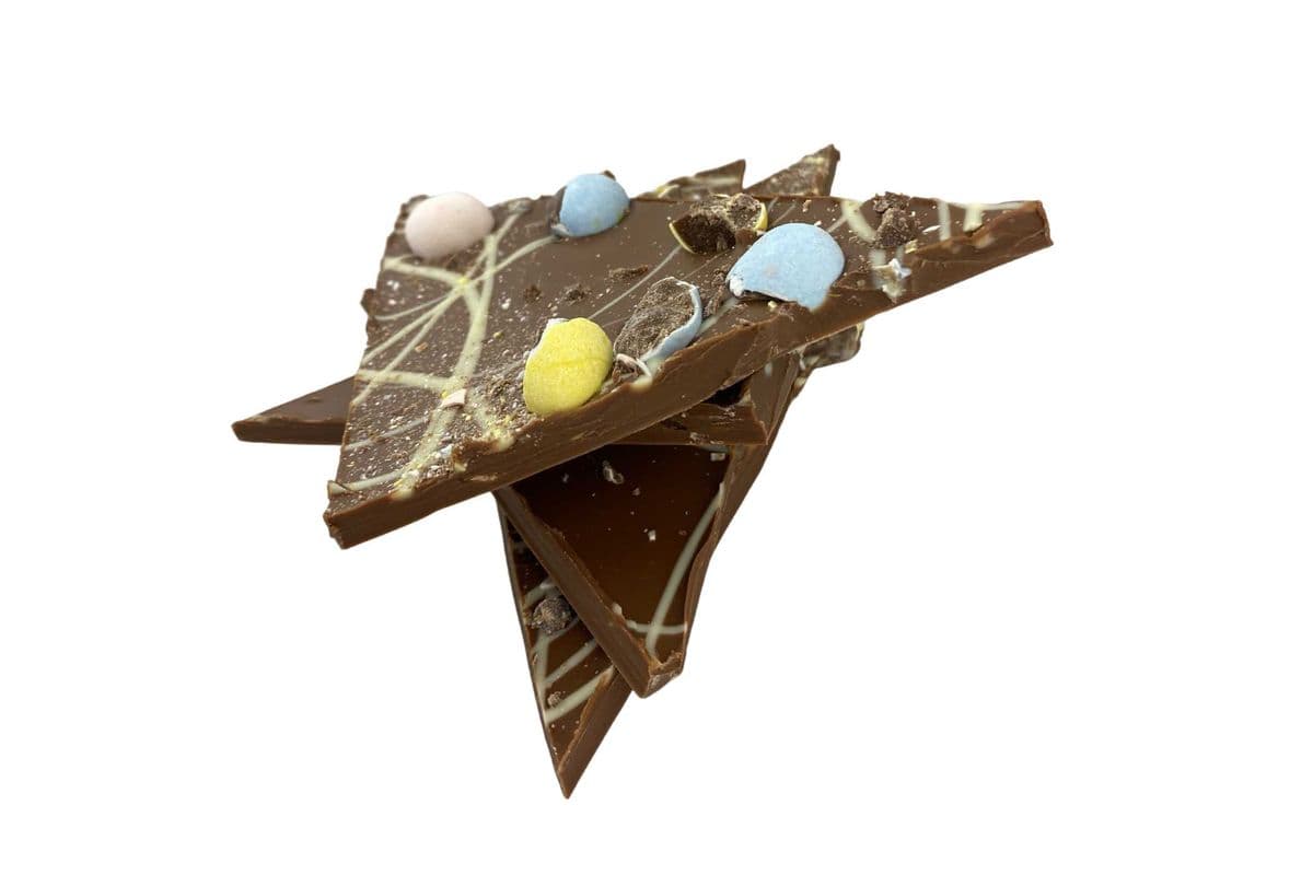 Milk Chocolate Eggie Bark (150g)