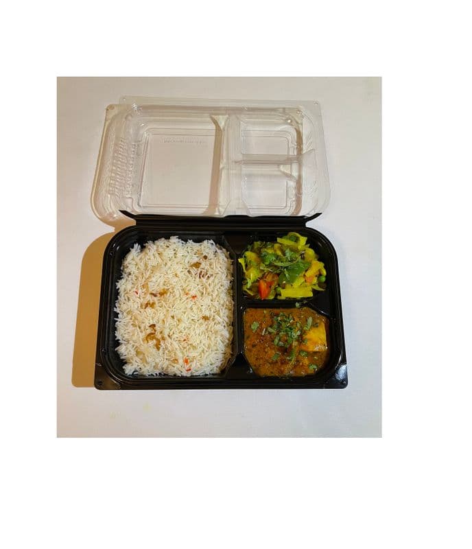 Thali cari au poulet / Chicken Curry Thali
