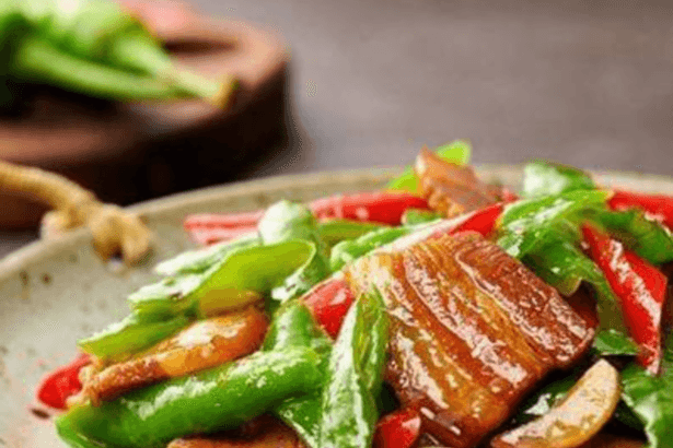 小炒肉 / Stir-Fried Pork Belly