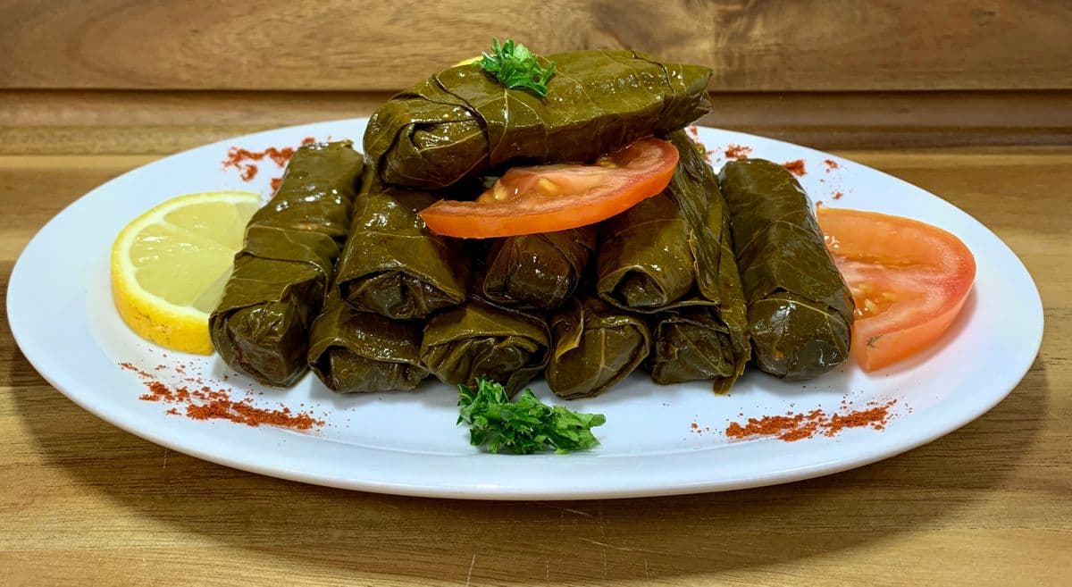 Warak Enab (6 mcx) / Stuffed Grape Leaves (6 pcs)