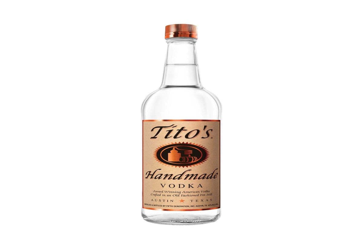 Tito's Handmade Vodka 750 (1 x 750 ml)