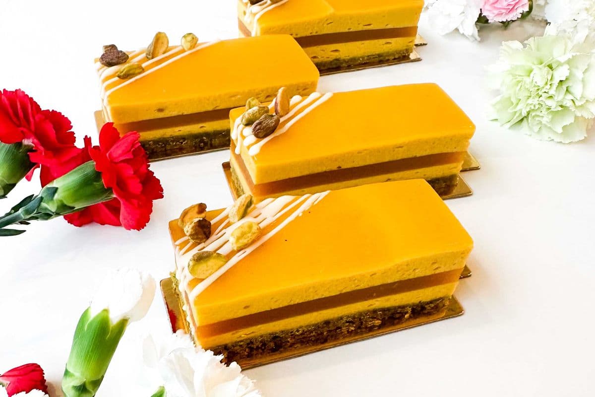 Entremets mangue & passion / Mango & Passion Fruit Entremet