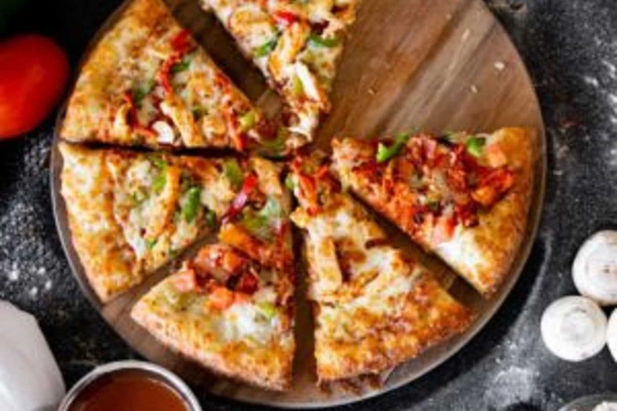4. 10" Small Chicken Bruschetta Pizza