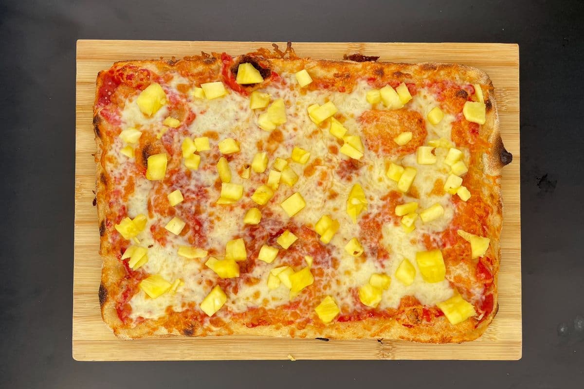 Kids' Pineapple Pizza (Medium 13in)