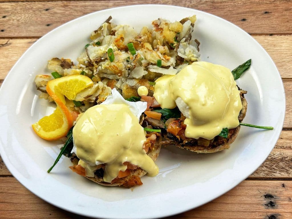 Spinach & Tomato Benny