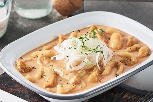 Rose Tteokbokki 玫瑰辣炒年糕(培根、香肠)
