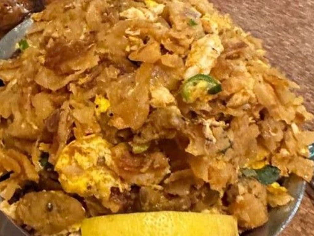 Egg Kothu Parotta with Chicken Gravy
