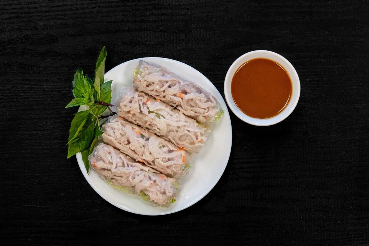 3. Pork and Shrimp Salad Rolls (4 pcs)