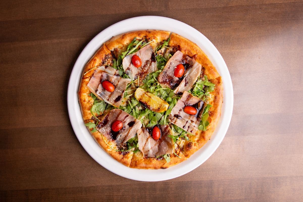 Large Cherry Tom Prosciutto Pizza