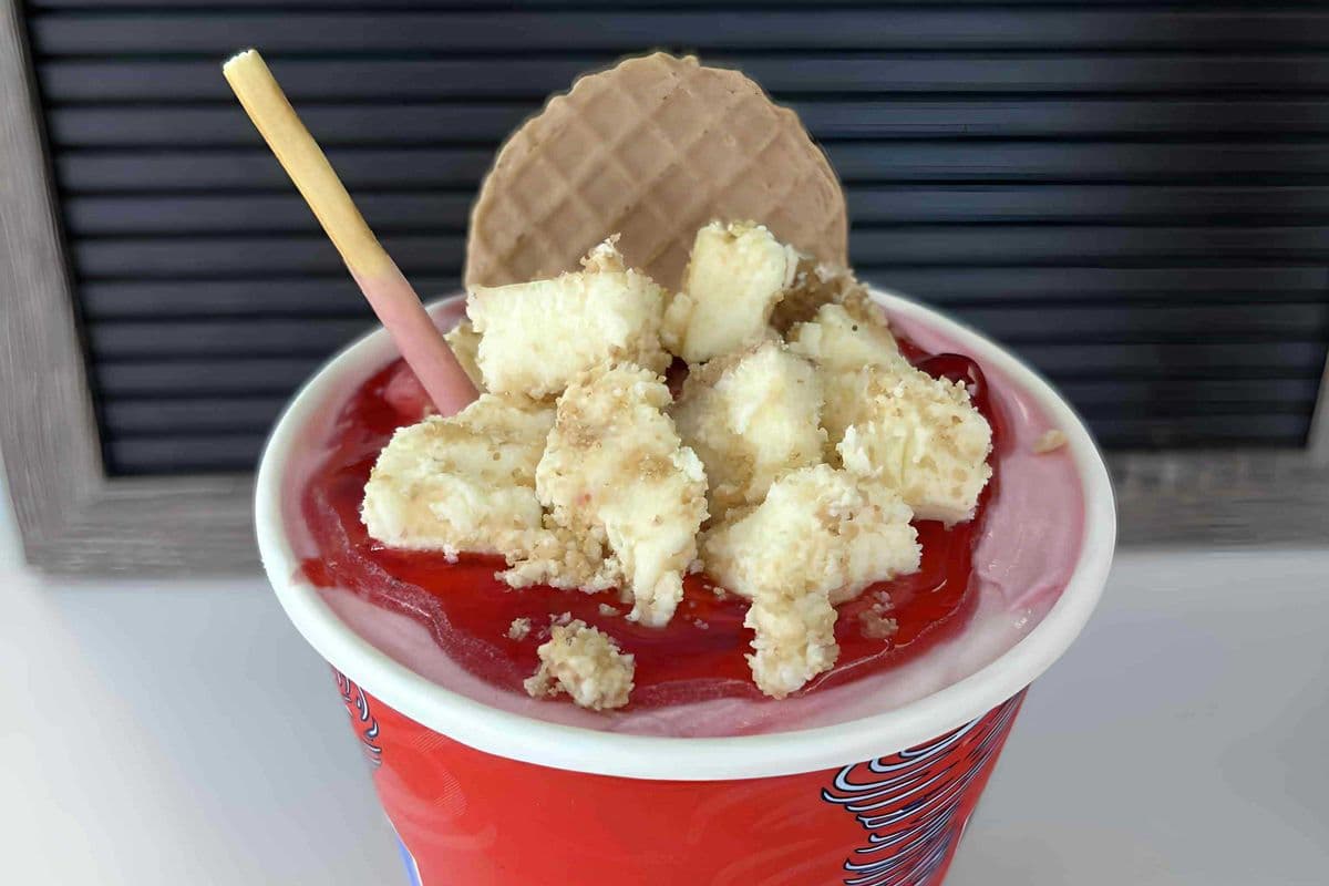 Strawberry Cheesecake Flurry