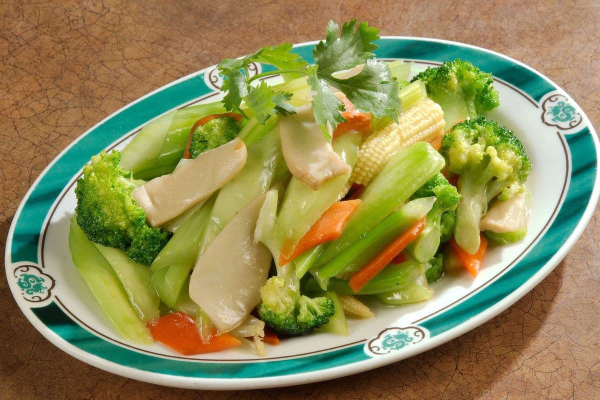 287. Stir-Fried Mixed Vegetables with Garlic