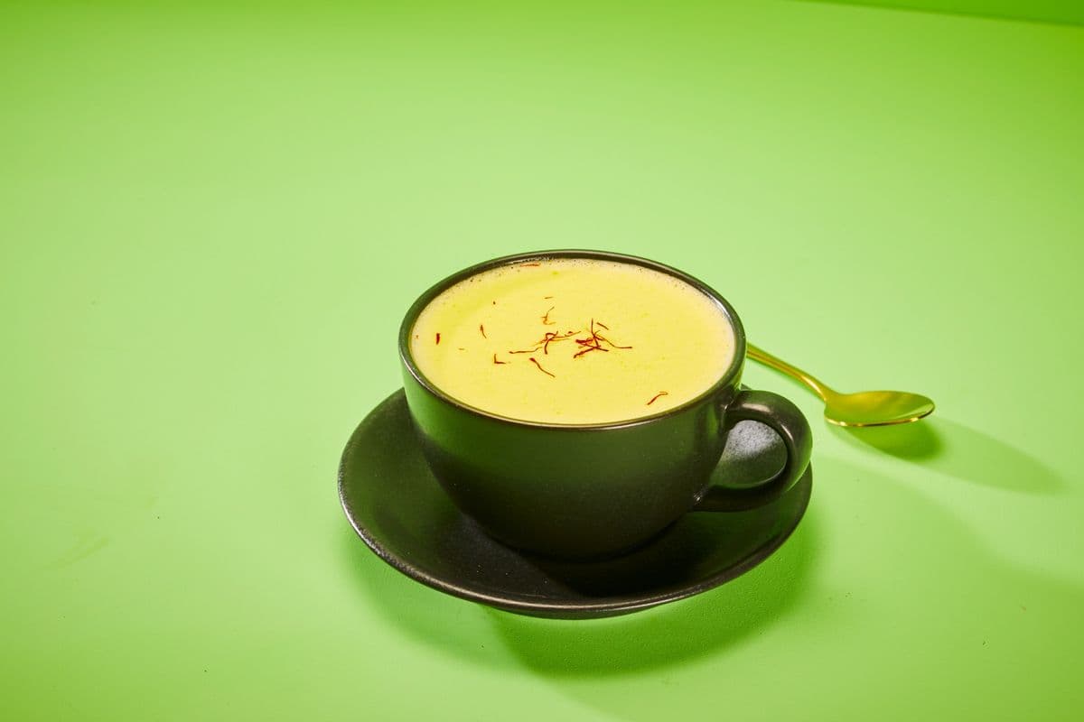 Hot Saffron Latte
