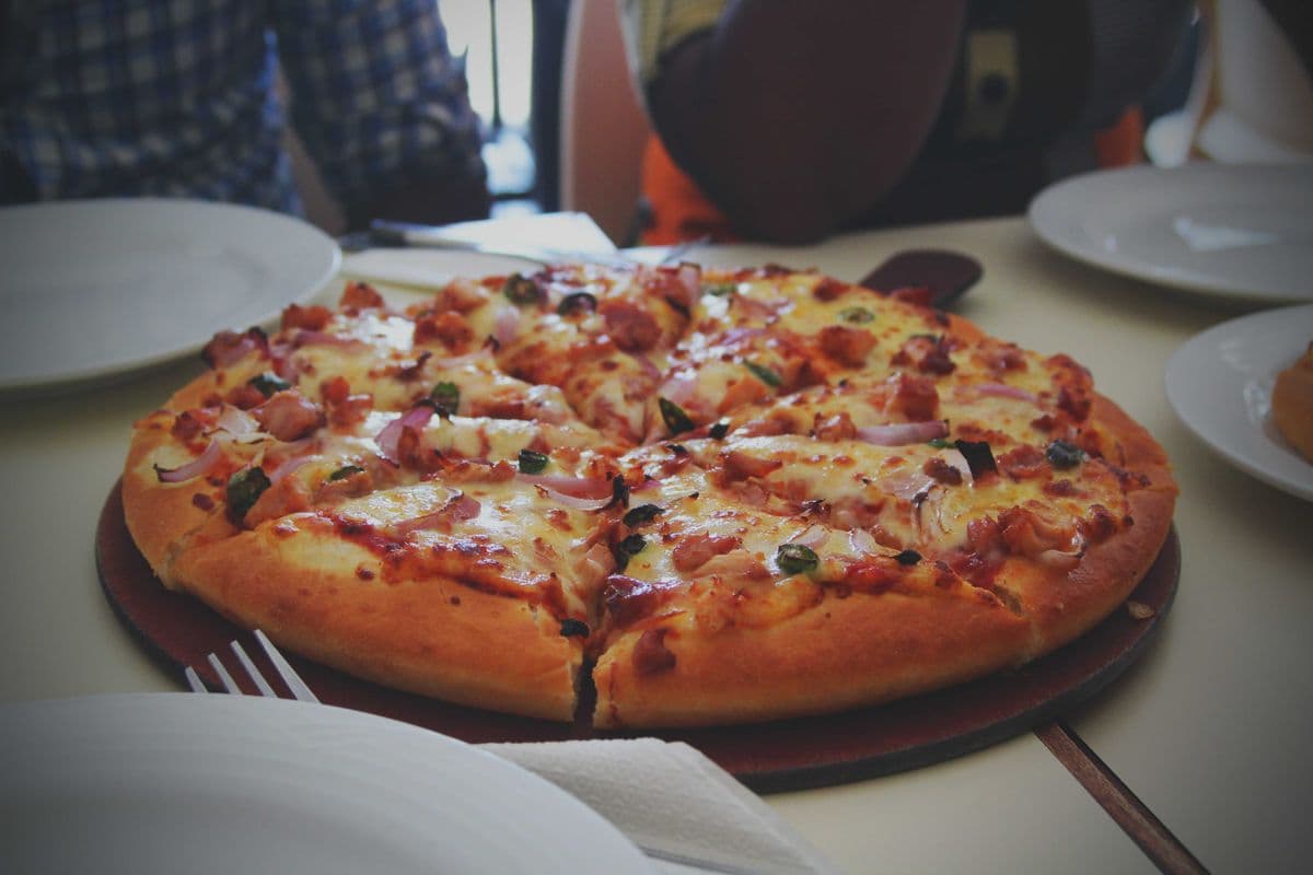 Pizza steak méditerranéenne / Mediterranean Steak Pizza (12'')