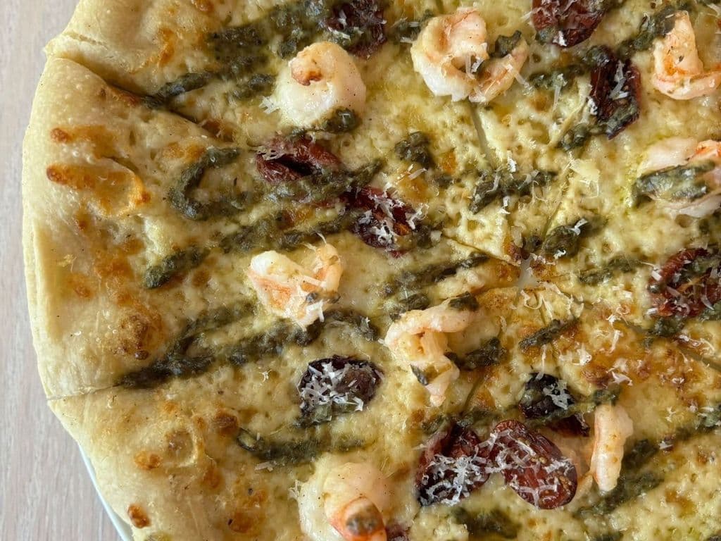 Pesto Garlic Shrimp Pizza