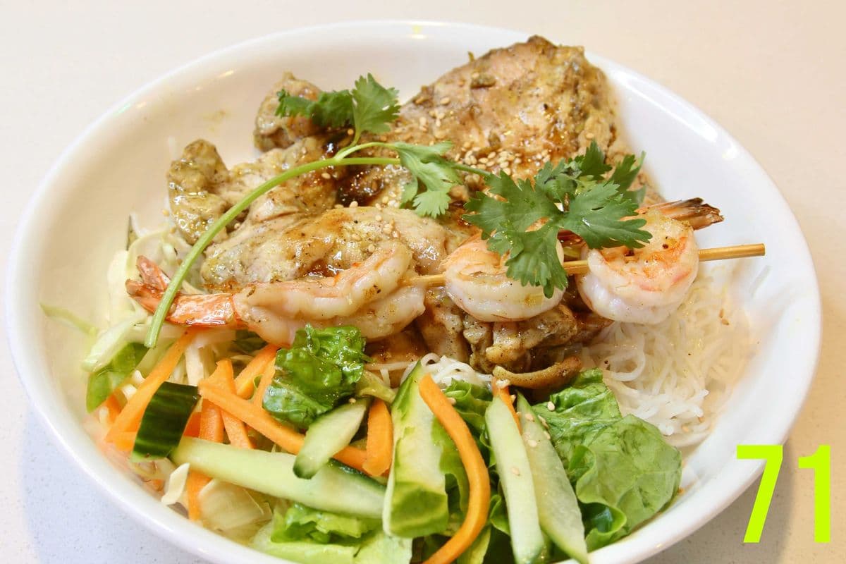 71. Prawns and Grilled Lemongrass Chicken on Vermicelli