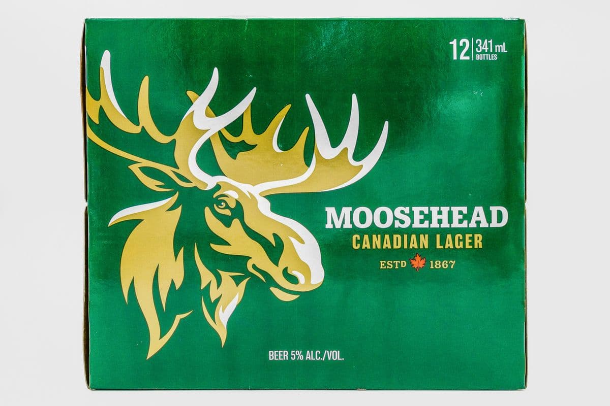 Moosehead Lager (12 x 341ml Bottles )
