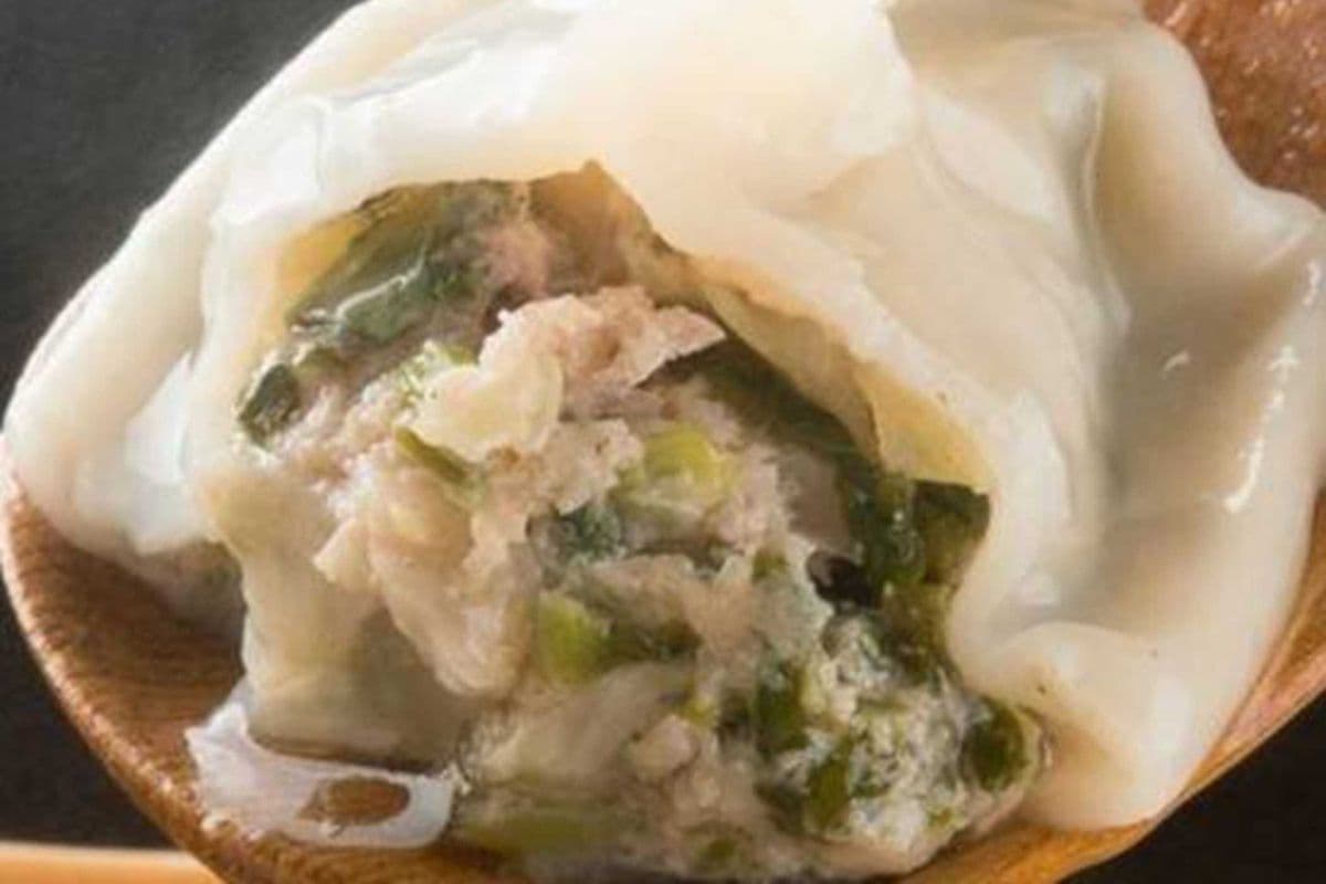 11. Pork and Green Onion Dumplings (猪肉香葱水饺)