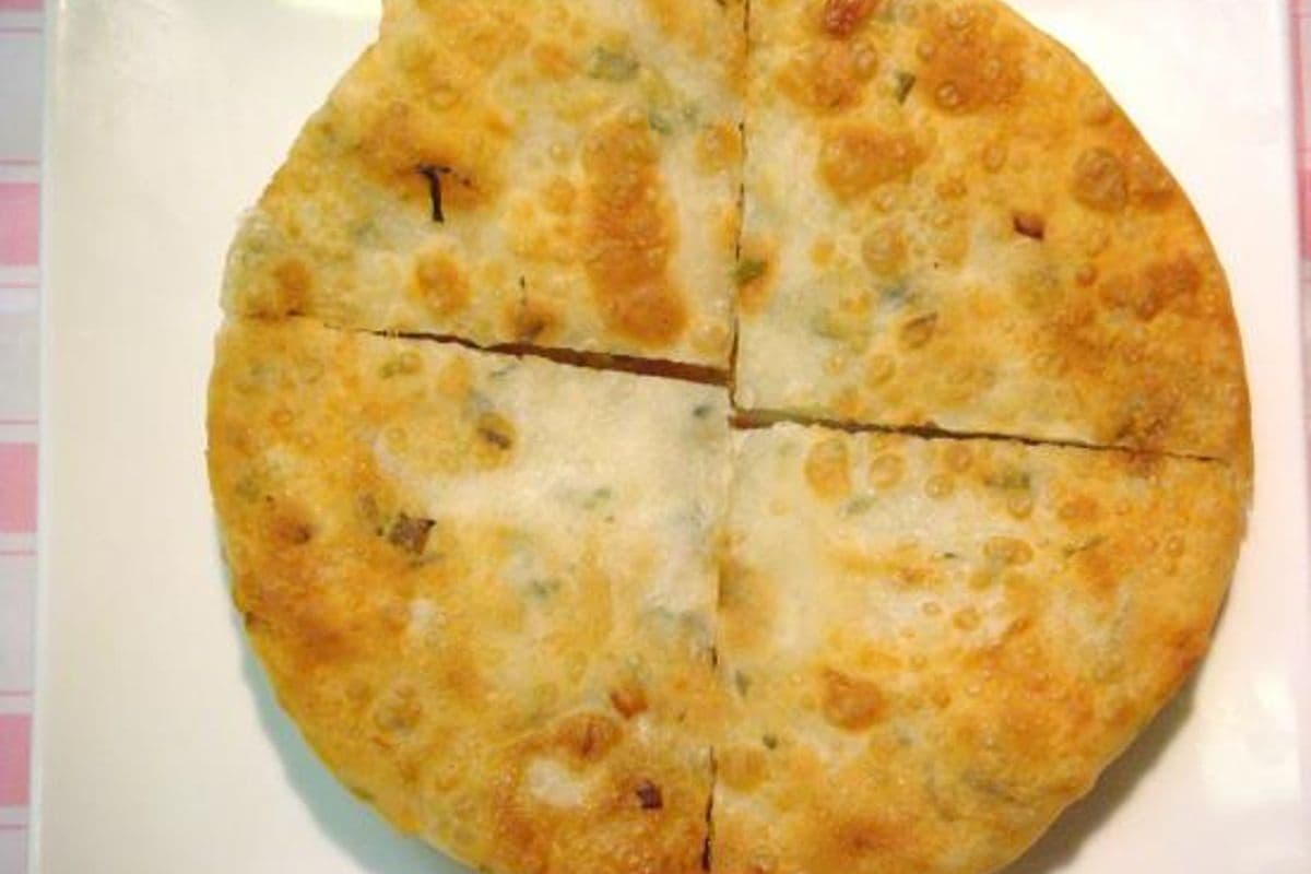 Multi-Layered Pan Cake with Green Onion (2 pcs)