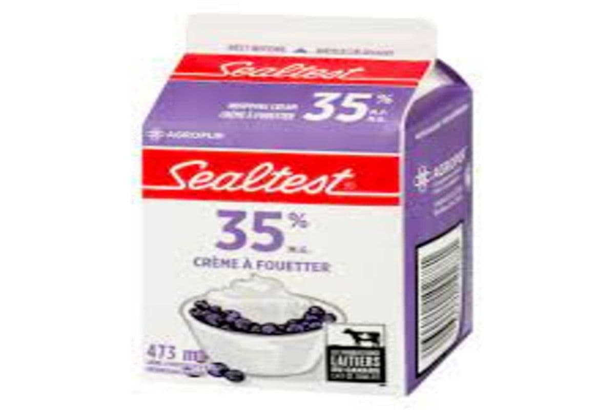 Sealtest 35% M.F. Whipping Cream (473 ml)