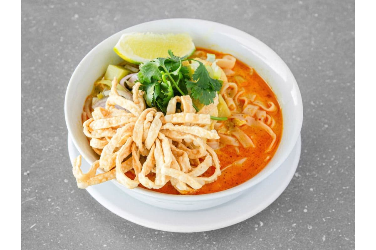 E1. Khao Soi