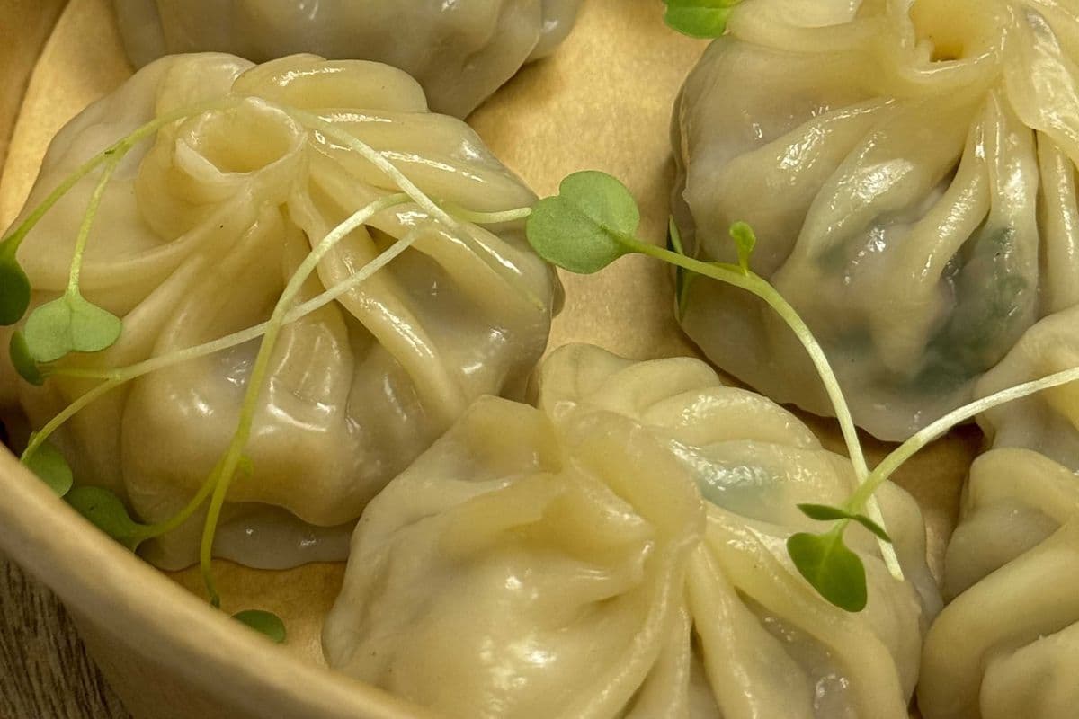 Steam Chicken Momos (8pcs)