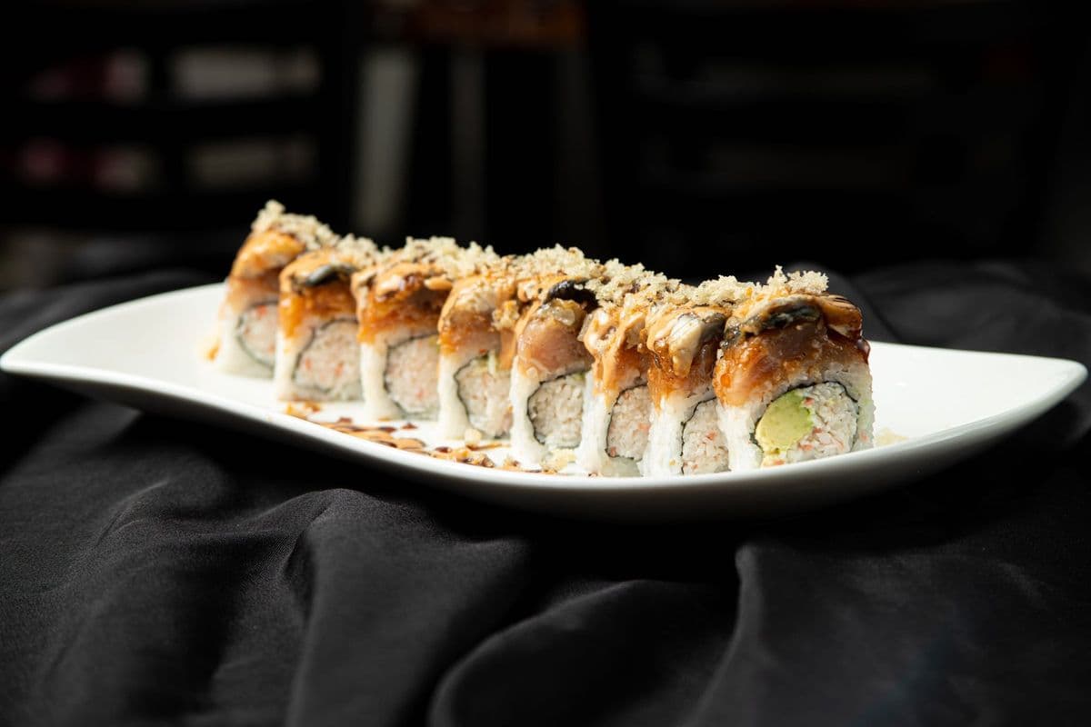 Hot Girl Roll