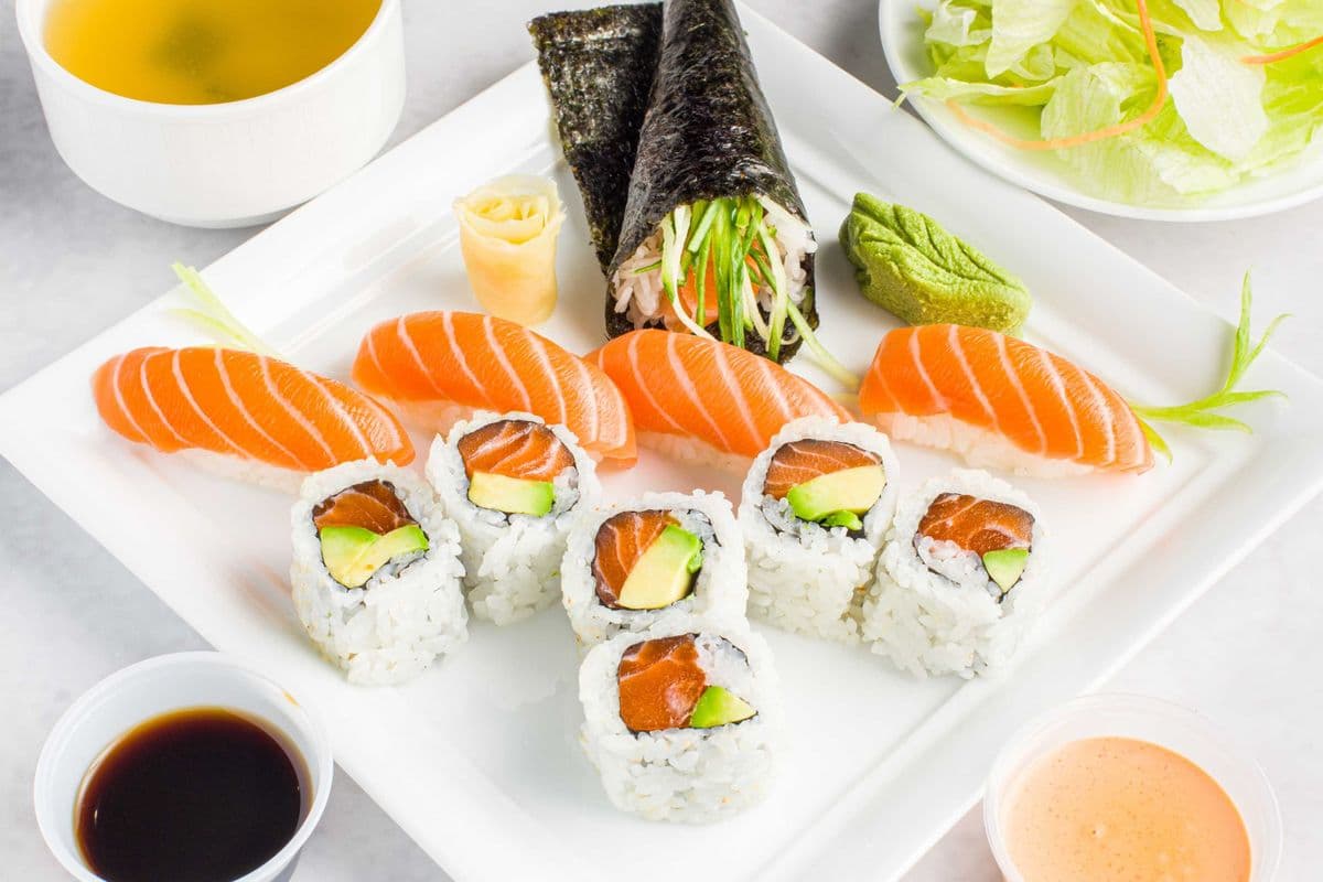 Salmon Set (11 pcs)