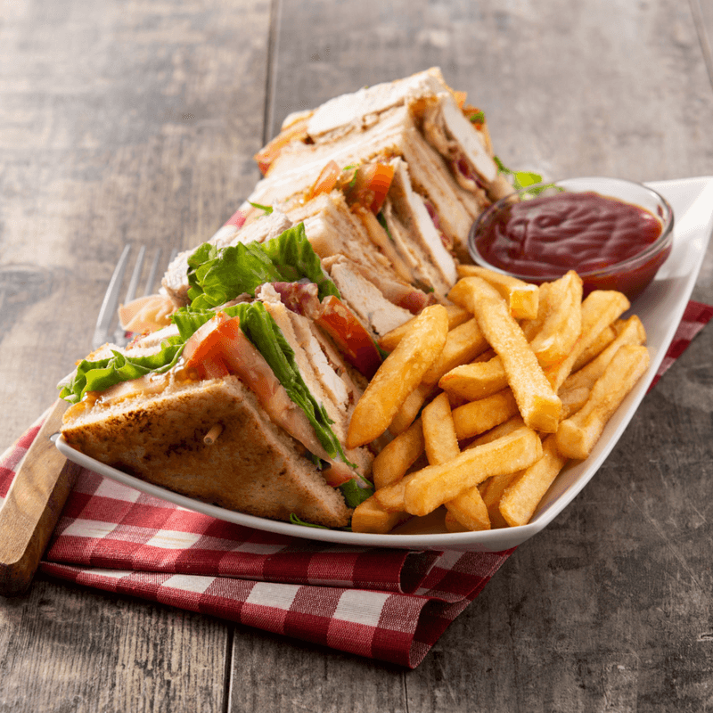 Club sandwich au poulet pour deux / Chicken club sandwich for two