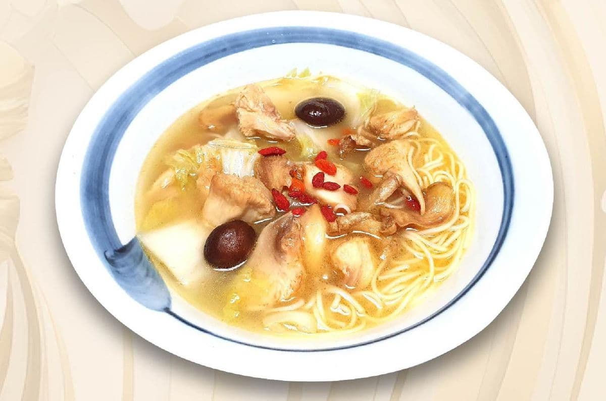Vegetarian Sesame Oil Chicken Soup & Fine Noodle / 素麻油雞麵線