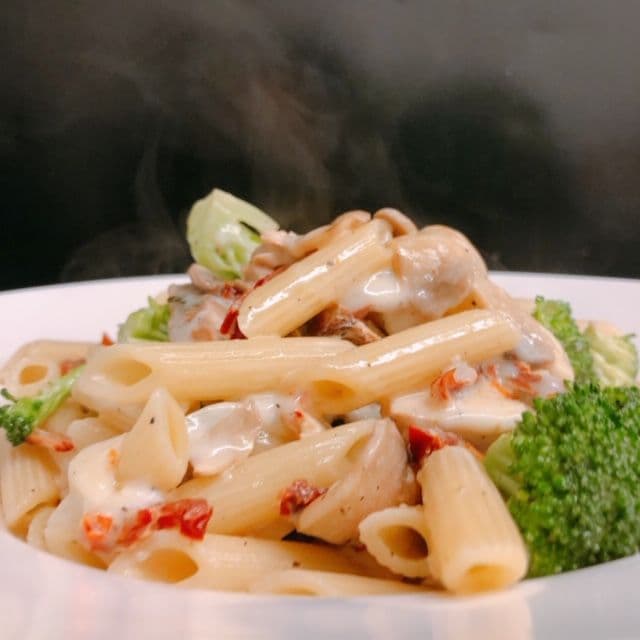 Chicken & Three Cheese Penne