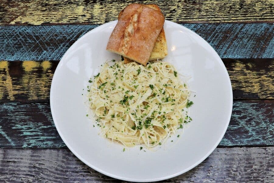 Fettuccine Alfredo