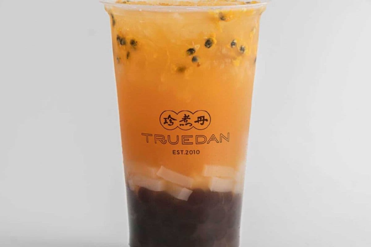 Passion Fruit Green Tea with Pearl & Coconut Jelly