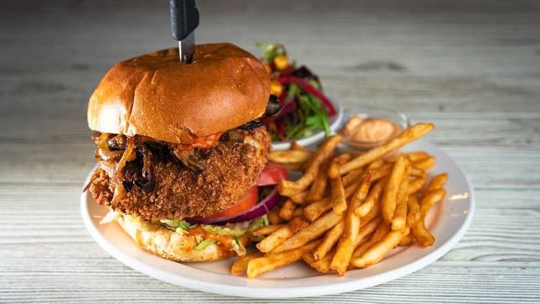 Spicy Halloumi Burger