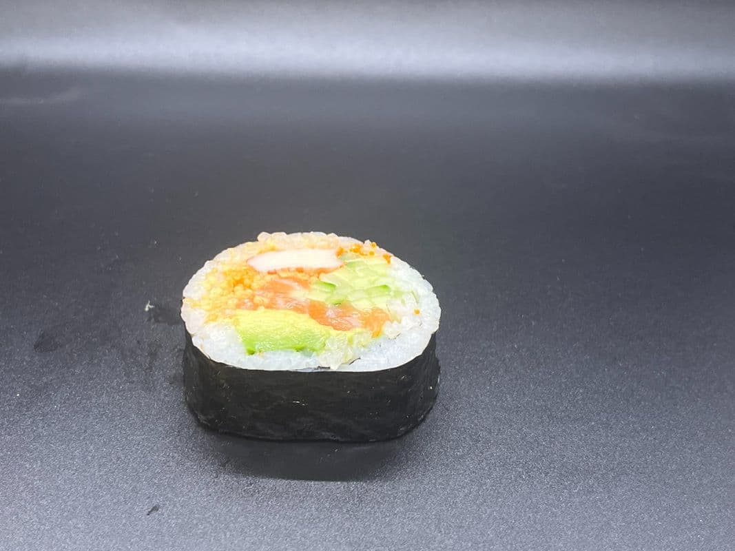 Kamikaze Saumon(sumomaki)