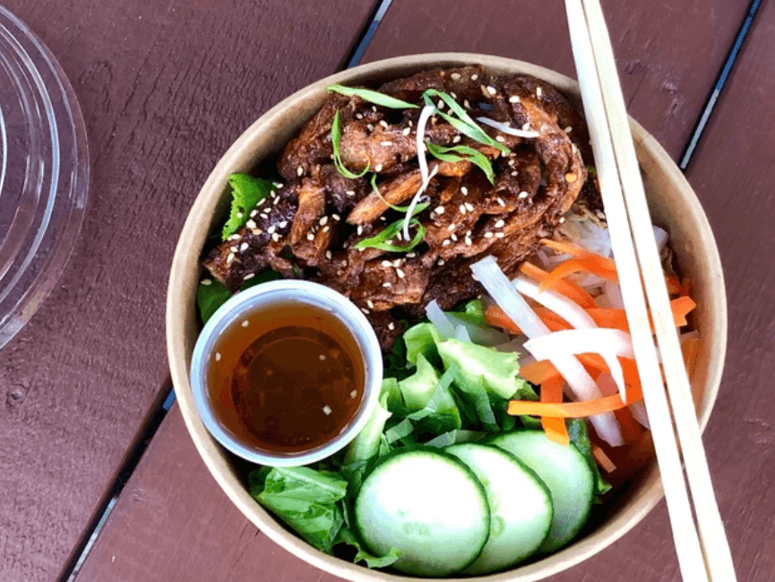 Chick'n Vermicelli Bowl
