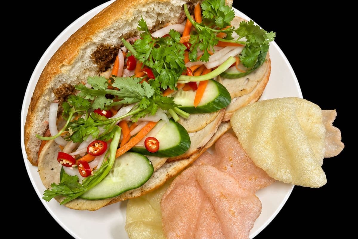 Banh mi (8" Vietnamese Sub)