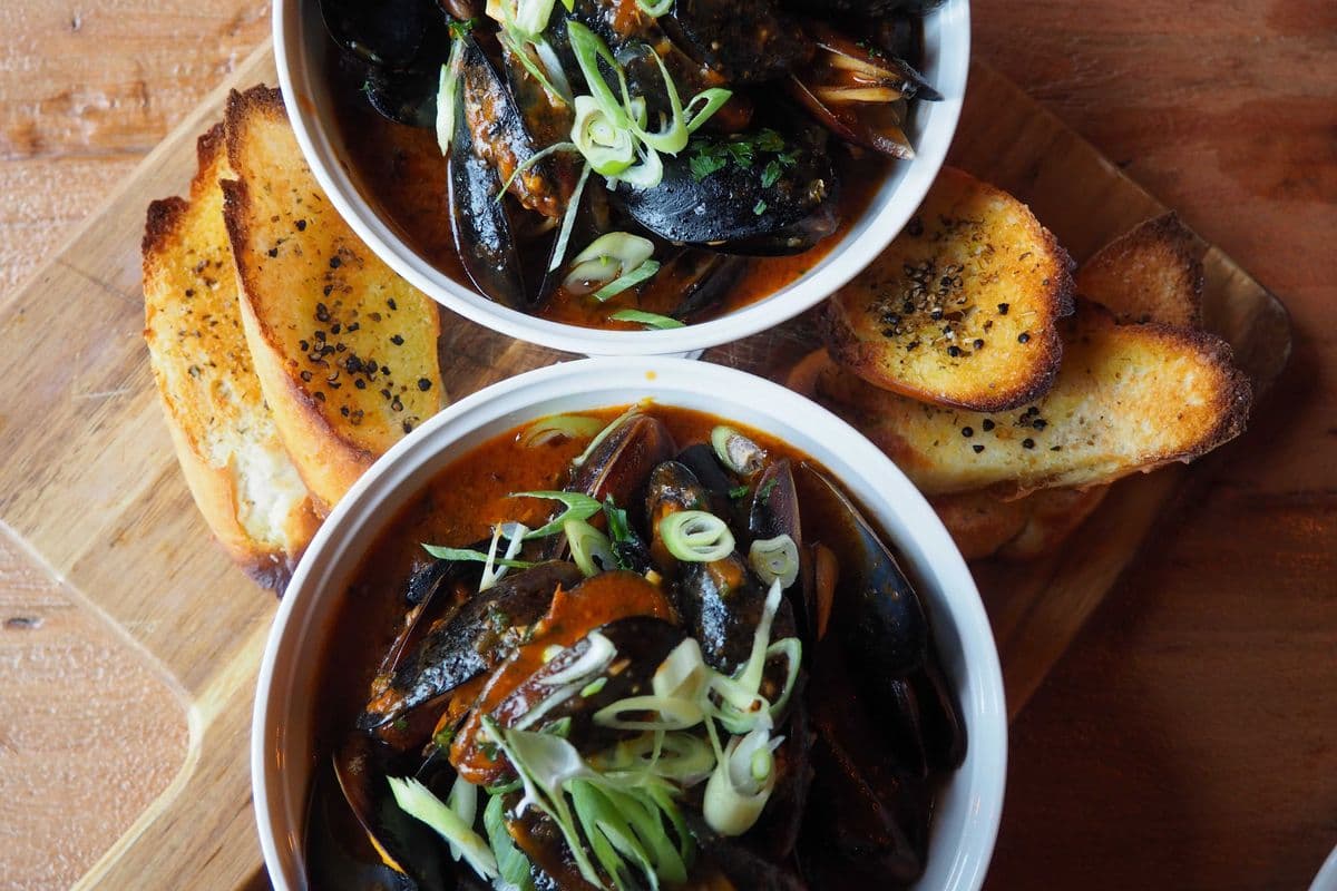 Mussel Duo