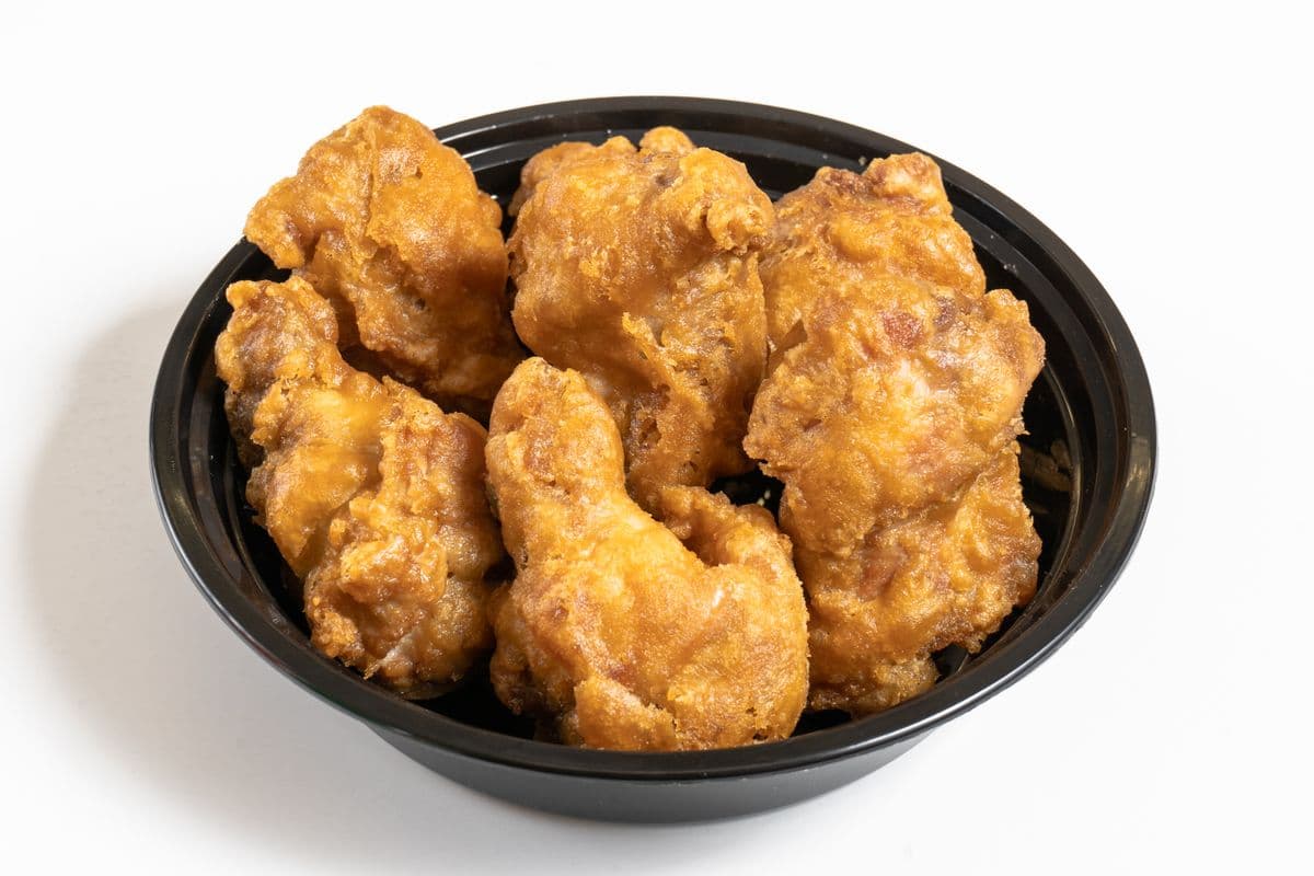 Deep-Fried Chicken Wings
