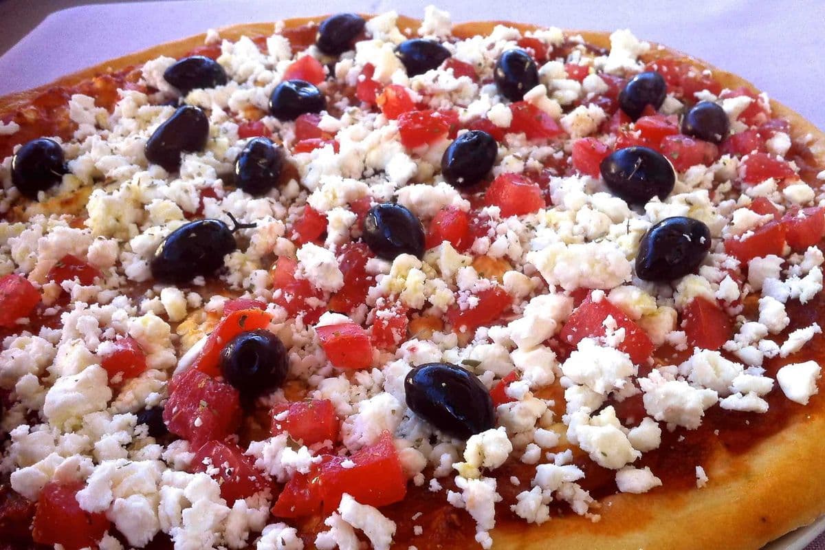 8" Greek Pizza